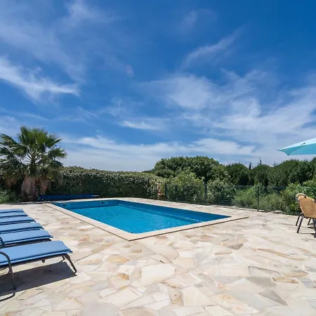 In F Lines Minervois With Pool * Félines-Minervois