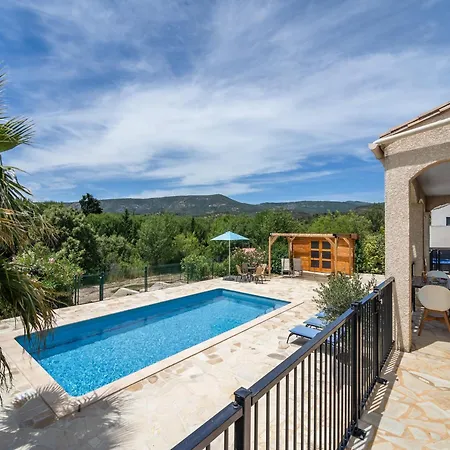 Wine Country Family Félines-Minervois